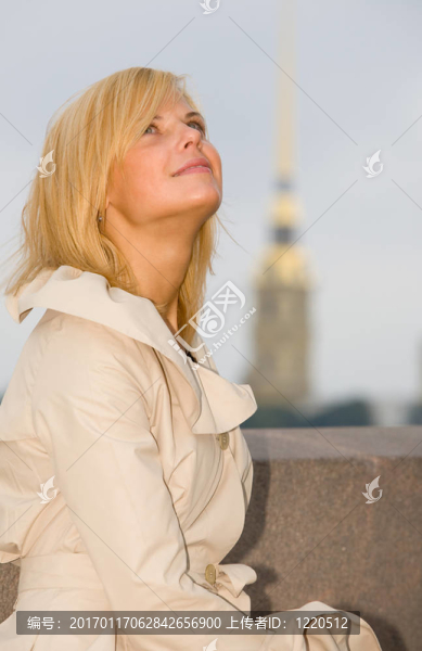 漂亮的女人