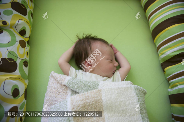 一個星期大的嬰兒
