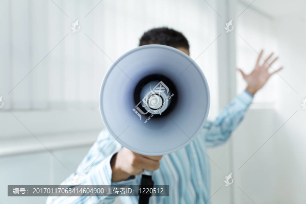 擴音器