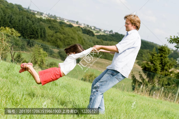父親和女兒
