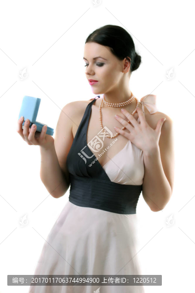 年輕漂亮的女人