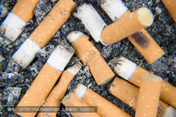 煙灰缸的特寫