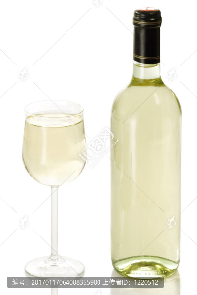 酒瓶和玻璃