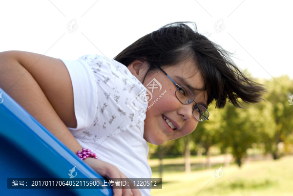 女孩玩