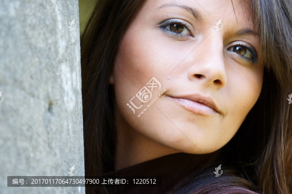 安娜在莊園里