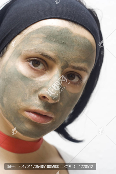 年輕女子的肖像-匯圖網(wǎng) www.fosd68.com 年輕女子的肖像