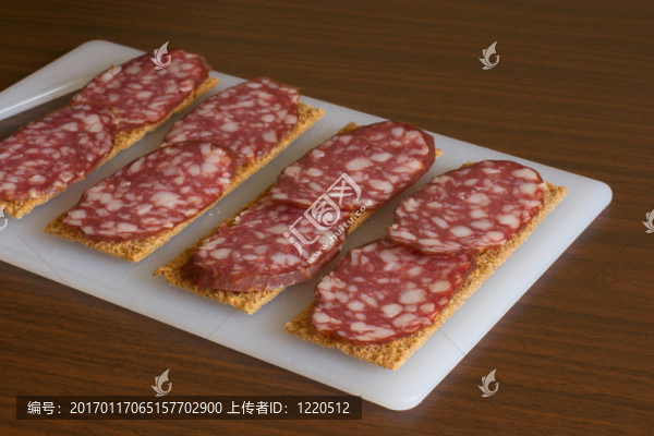 香腸三明治-匯圖網(wǎng) www.fosd68.com 香腸三明治