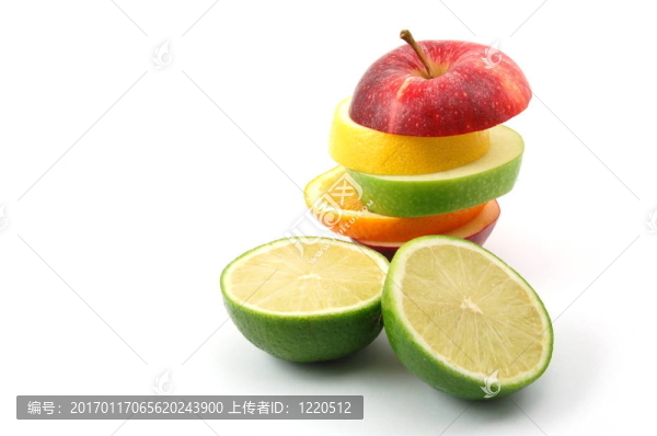 白色背景上的蘋果
