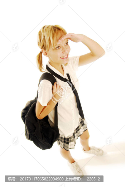 穿校服的女孩