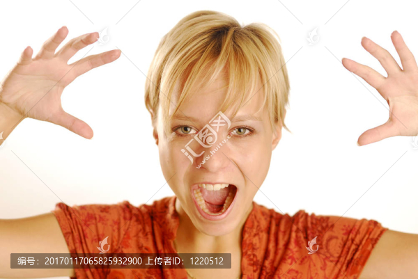 大叫的女孩