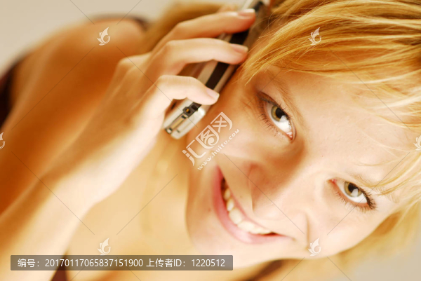 女孩的電話