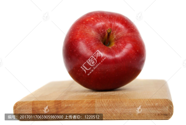 木木板上的紅蘋果