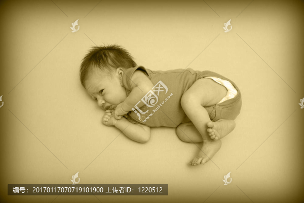 一個(gè)星期大的嬰兒