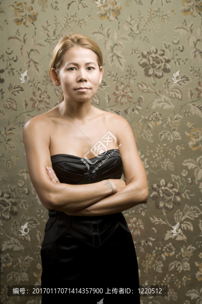 漂亮的少數(shù)民族婦女