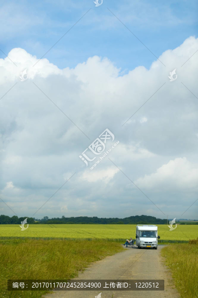 移動家庭旅行