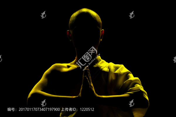 和尚祈禱