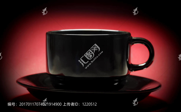 黑色的杯子