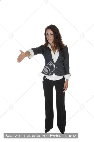站立的女士提供手拉手