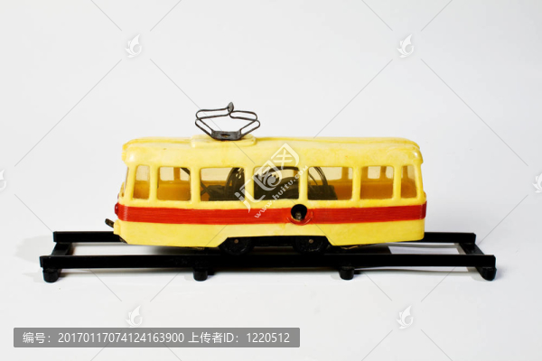 老黃色電車(chē)玩具四-匯圖網(wǎng) www.fosd68.com 老黃色電車(chē)玩具四
