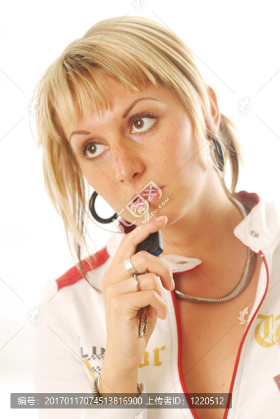 一個(gè)女人的車鑰匙