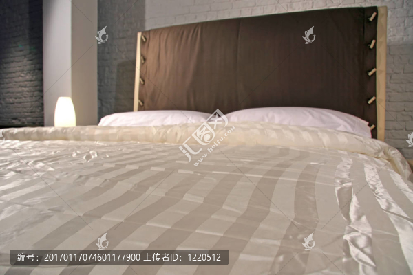 豪華現(xiàn)代室內(nèi)臥室設(shè)計