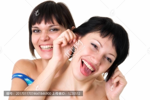 快樂的年輕女性