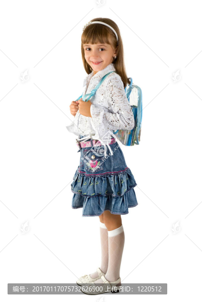 那個(gè)帶著背包的女孩