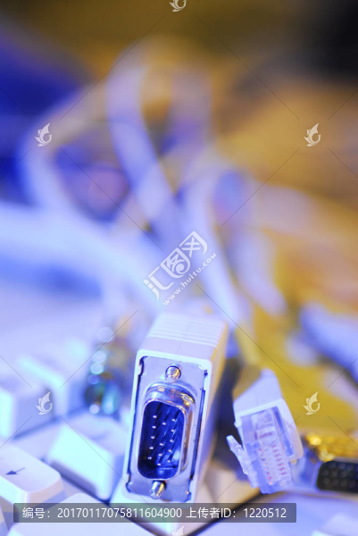 計(jì)算機(jī)電纜