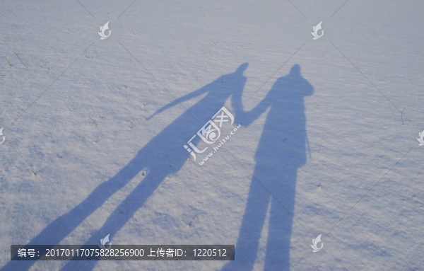 夫婦在雪