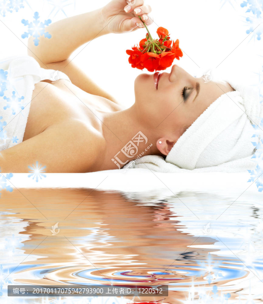白沙灘上的紅色氣味