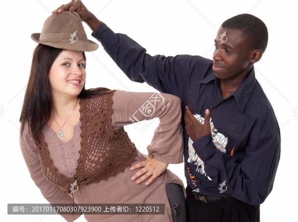黑人男人和白人女人