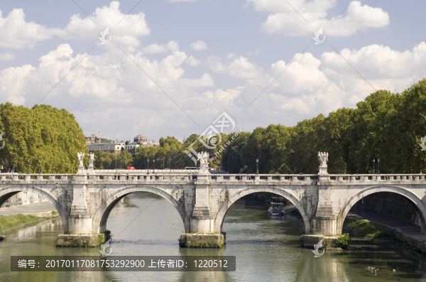 羅馬臺伯河的大橋