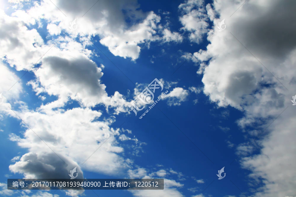藍(lán)天白云