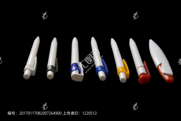 白色的筆