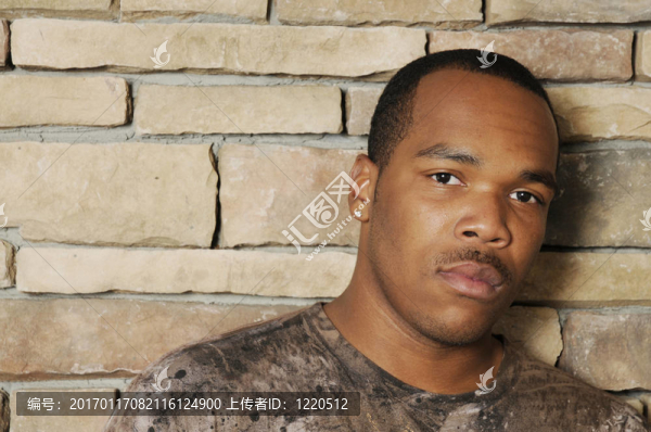 年輕的African,American男子