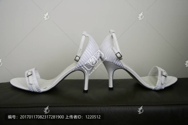 白色婚禮鞋