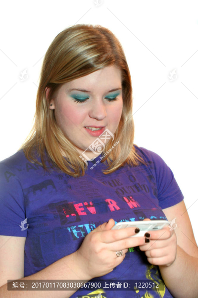 金發(fā)的年輕女子