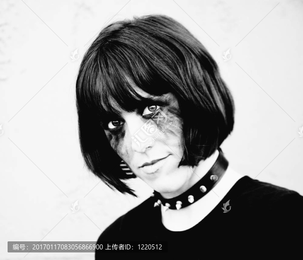 另類女孩流鼻涕