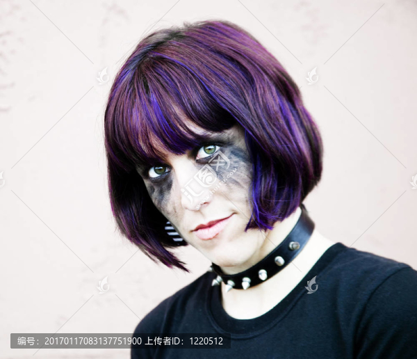 另類女孩流鼻涕