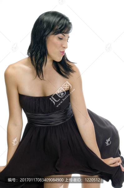 女人的黑裙子長笛