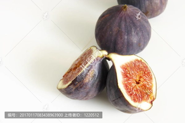 三新鮮無(wú)花果
