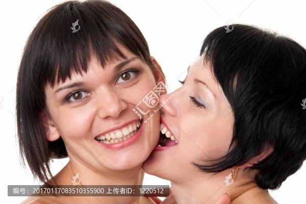 快樂的年輕女性