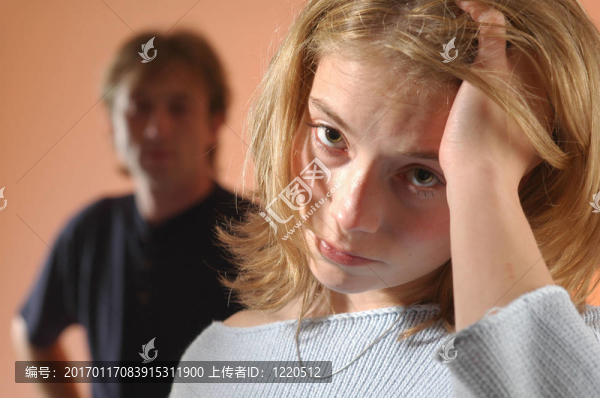 悲傷的女人