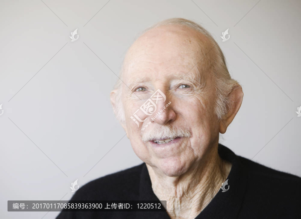 高級的人