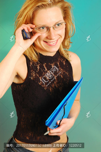 女人