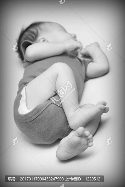 一個(gè)星期大的嬰兒