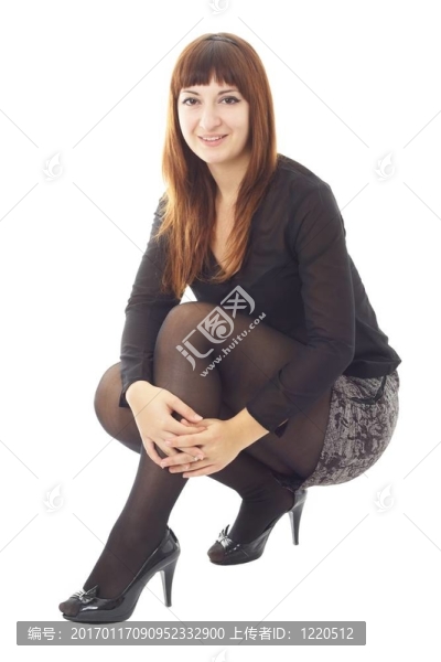 坐著的女人
