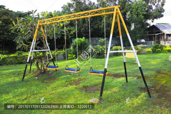 擺動(dòng)-匯圖網(wǎng) www.fosd68.com 擺動(dòng)