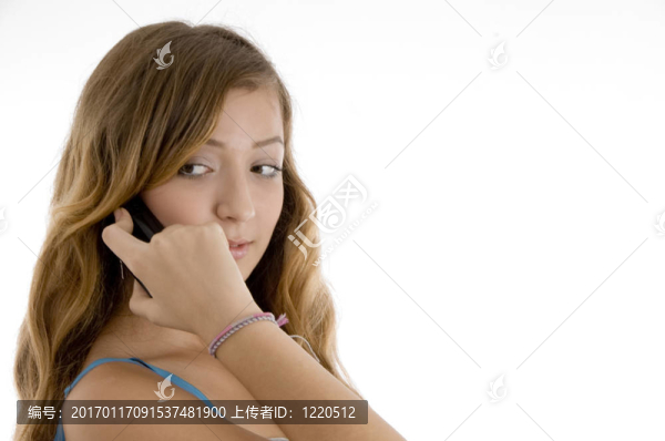 女性談手機(jī)