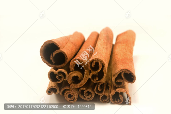 肉桂色